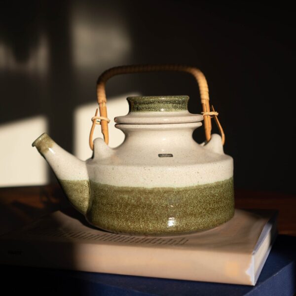 Thomas Hellström/Nittsjö Teapot, Sweden 1970s
