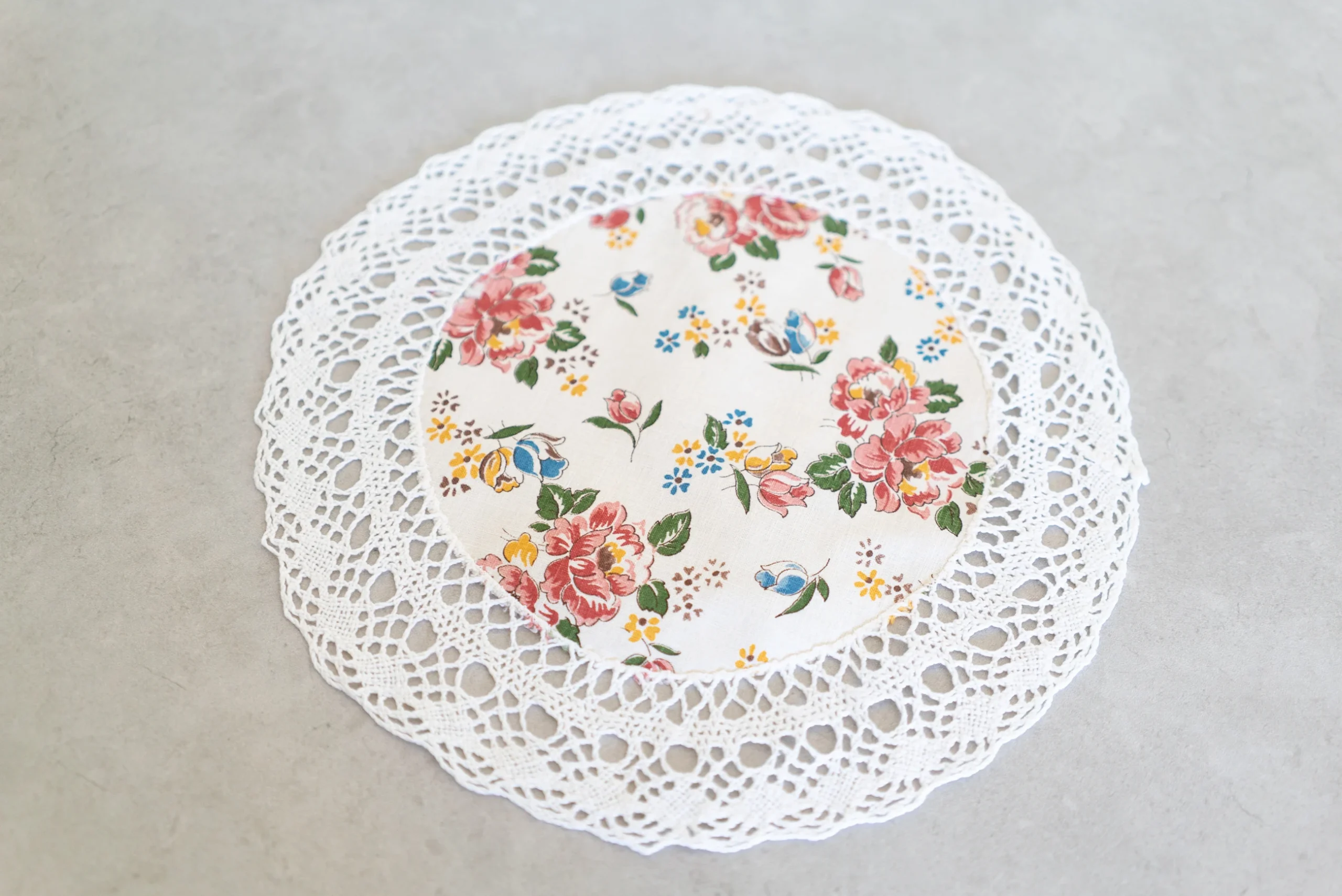 HanScandinavian Swedish Handmade Tablecloth, 1980s - 画像 (3)