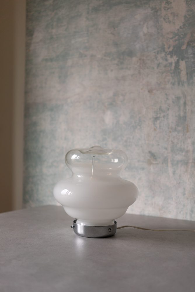 Murano glass opal table lamp, Italy 1980s